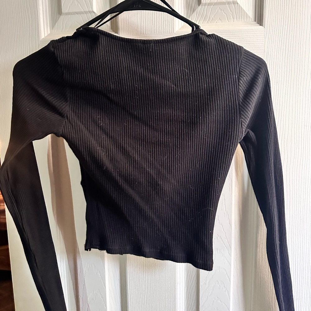 Cute black top
